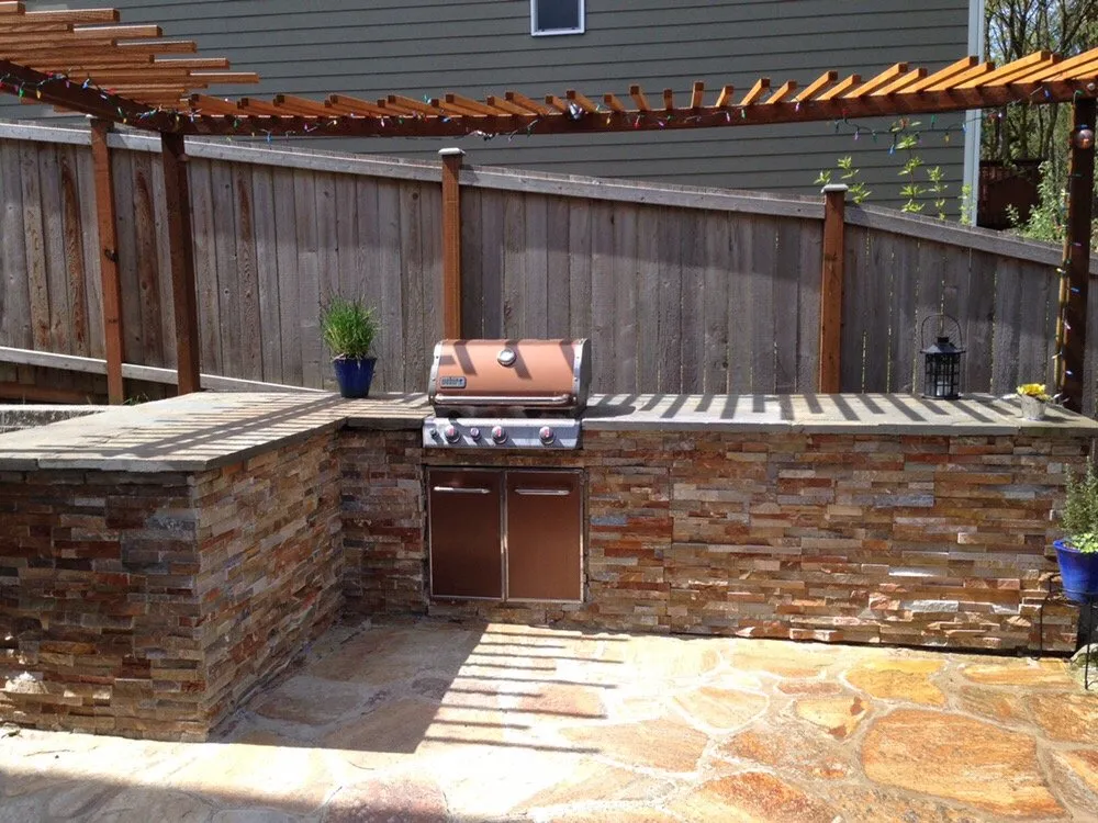 Expert yard cleanup service in Seattle, WA - Edge Landscaping