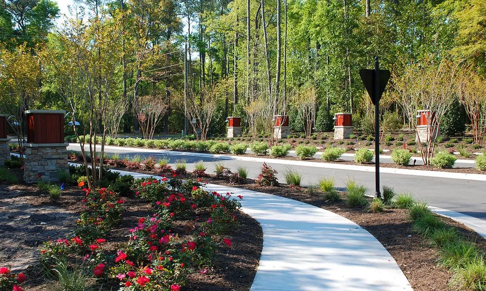 Top-rated garden landscaping for year-round maintenance in Wilmington, NC by Edge Outdoor Living