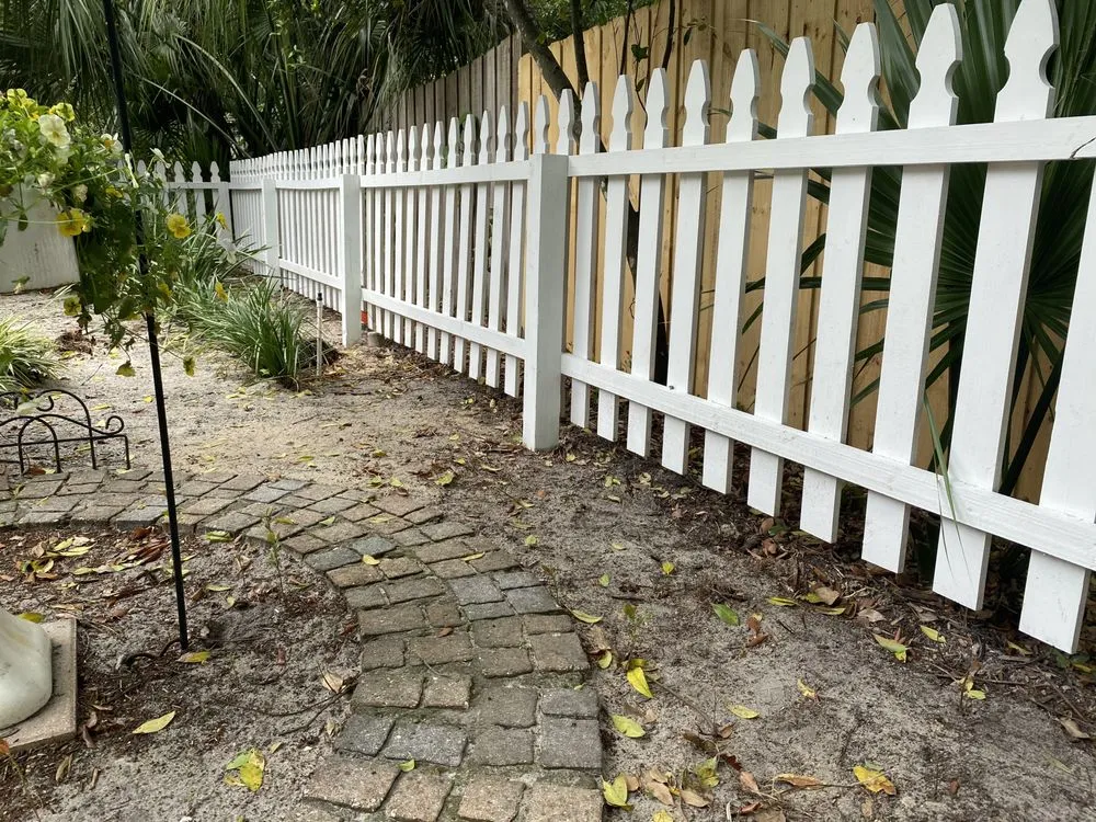 Expert outdoor landscaping experts serving Mount Dora, FL - Edge Outdoors