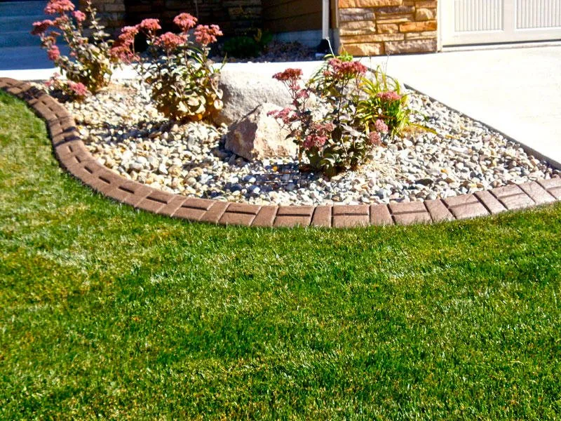 Professional landscape installation in Sioux Falls, SD - Edge Pros