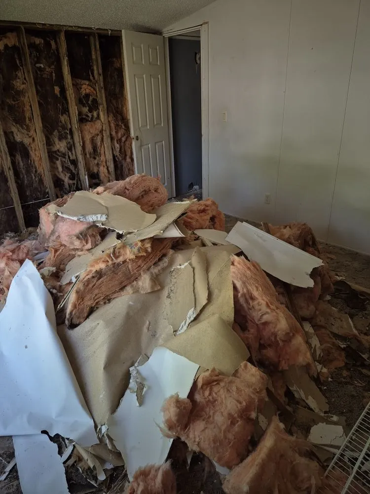 Reliable garden landscaping for year-round maintenance across Antwerp, OH - Edge to Edge Construction