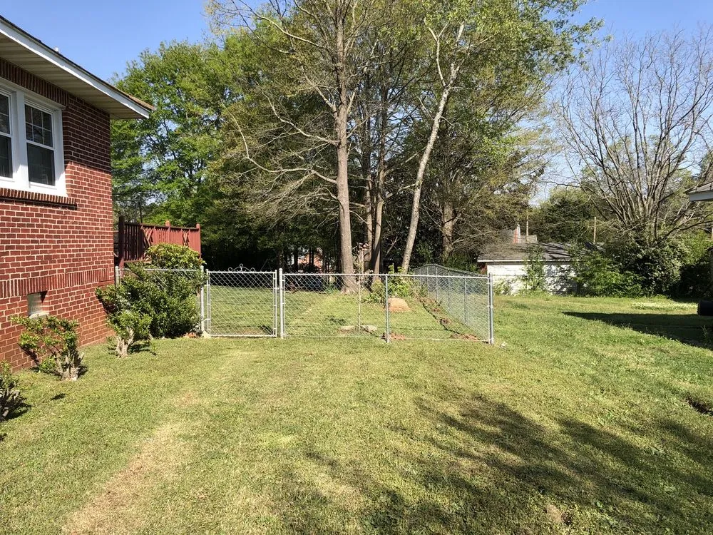 Custom yard maintenance in Greenwood, SC by Edge To Edge