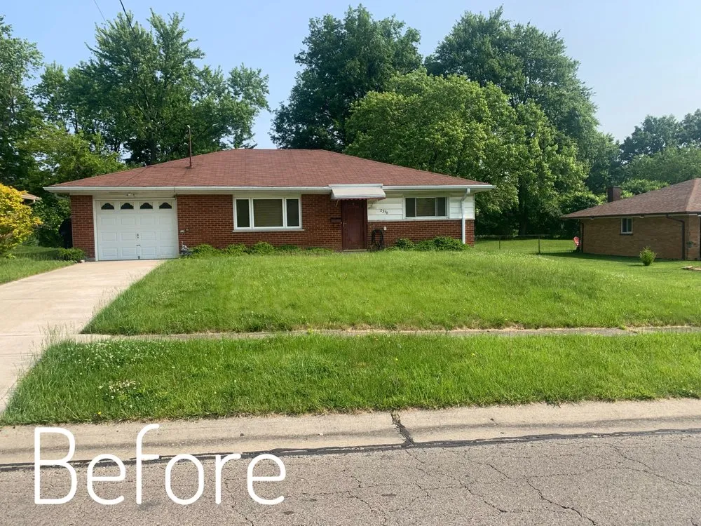 Top-rated lawn care service in Cincinnati, OH by Edge To Edge Lawn Care