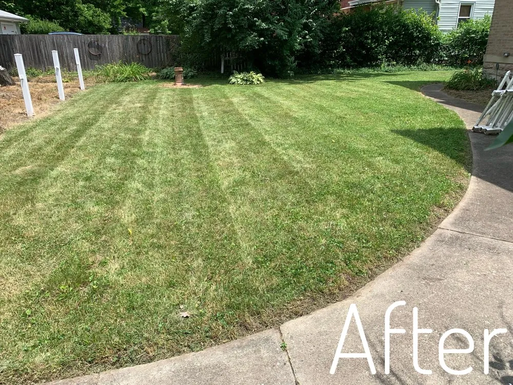 Trusted garden landscaping with custom design in Cincinnati, OH by Edge To Edge Lawn Care