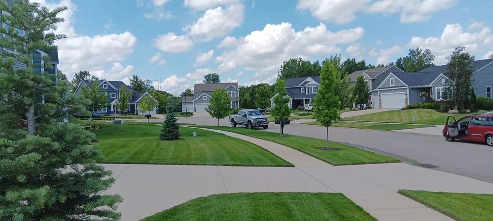 Local yard cleanup service experts serving Byron Center, MI - Edge To Edge Services