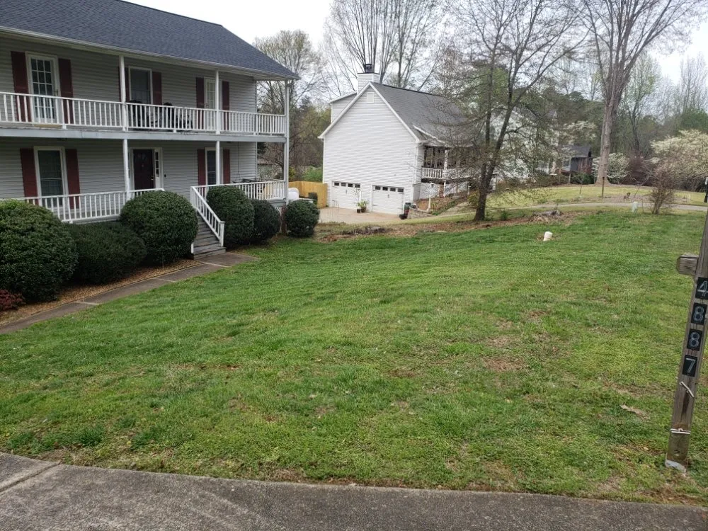 Trusted lawn mowing service experts serving Woodstock, GA - Edge To Hedge Lawncare