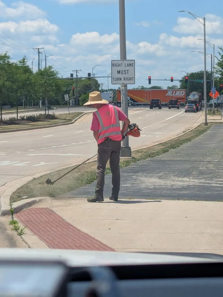 Expert landscape design in Minooka, IL by Edgebrook Outdoors