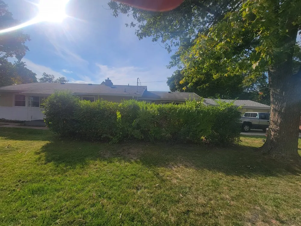 Top-rated landscaping services in Elkhart, IN by Edges Landscaping