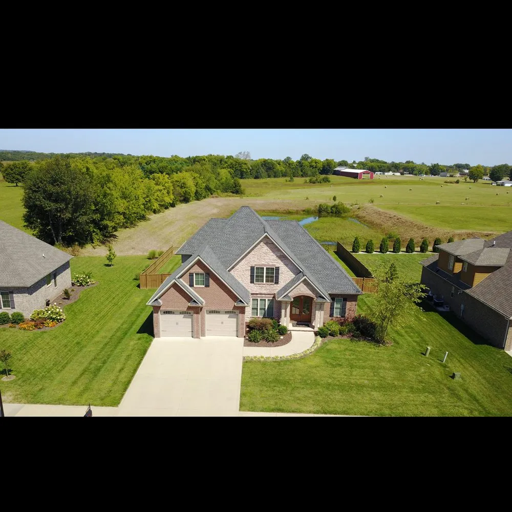 Local lawn care service near you across Belleville, IL - Edgeworx Lawn Pros