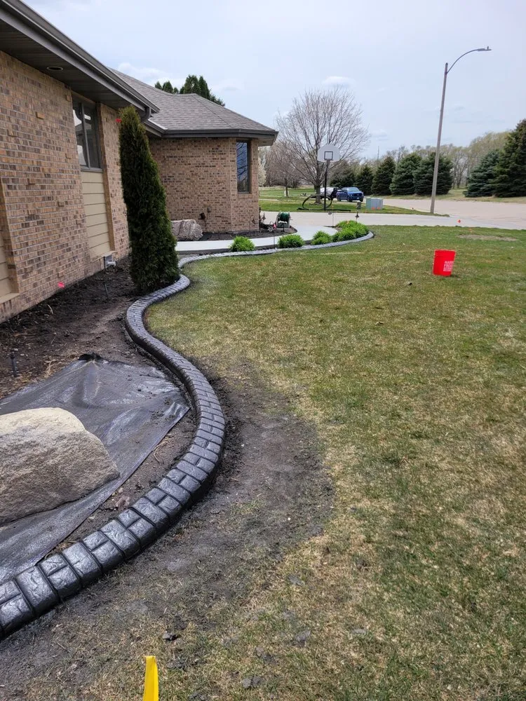 Reliable outdoor landscaping for beautiful yards in Kearney, NE by Edging Nebraska