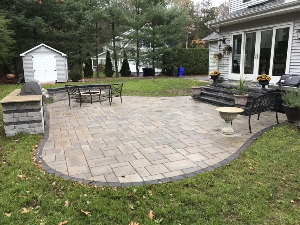 Top-rated landscaping services for homes in Glastonbury, CT by Edi Masonry And Landscaping