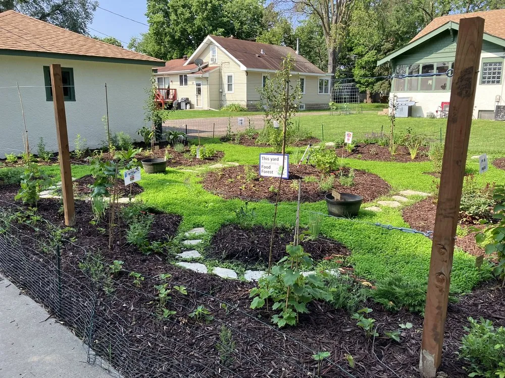 Reliable garden landscaping experts serving Woodbury, MN - Edible Landscapes MN