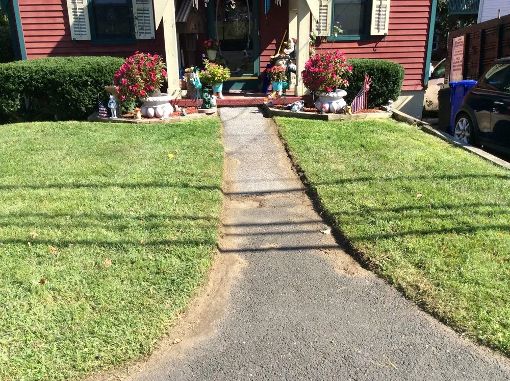 Top-rated residential landscaping in Norwalk, CT - Edison Services
