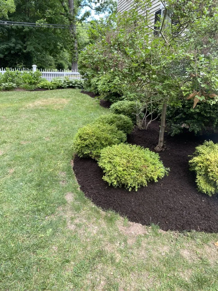 Trusted garden landscaping experts serving Bridgeport, CT - Edland Landscaping