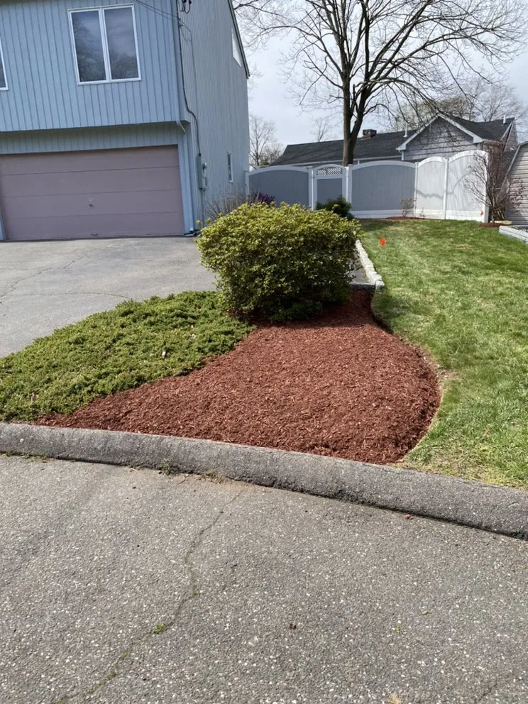 Top-rated landscape design for year-round maintenance in Bridgeport, CT by Edland Landscaping