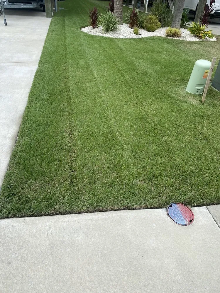 Expert landscaping services experts serving Foley, AL - Edlen’s Lawncare LLC