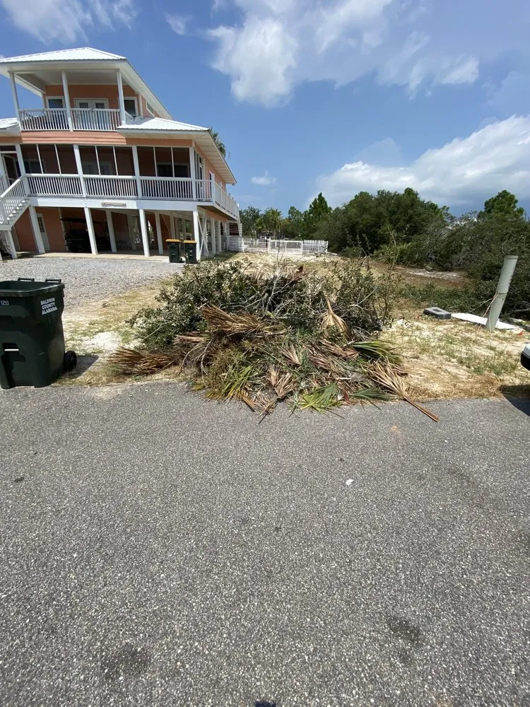 Reliable lawn care service experts serving Foley, AL - Edlen’s Lawncare LLC