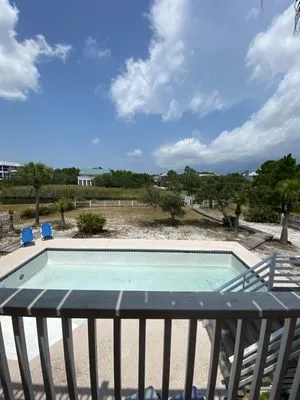 Edlen’s Lawncare LLC Logo