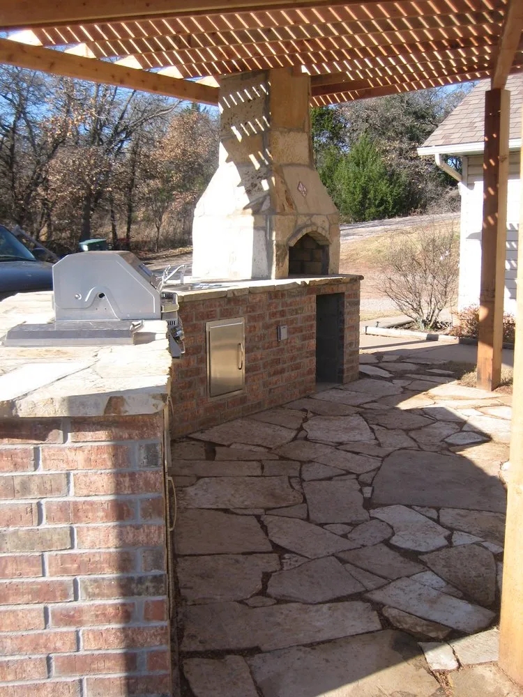 Reliable lawn care service experts serving Edmond, OK - Edmond Landscapes