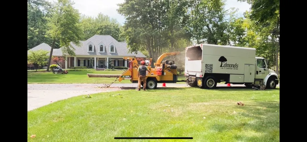 Reliable yard maintenance in Delaware, OH by Edmonds Tree & Landscape Service