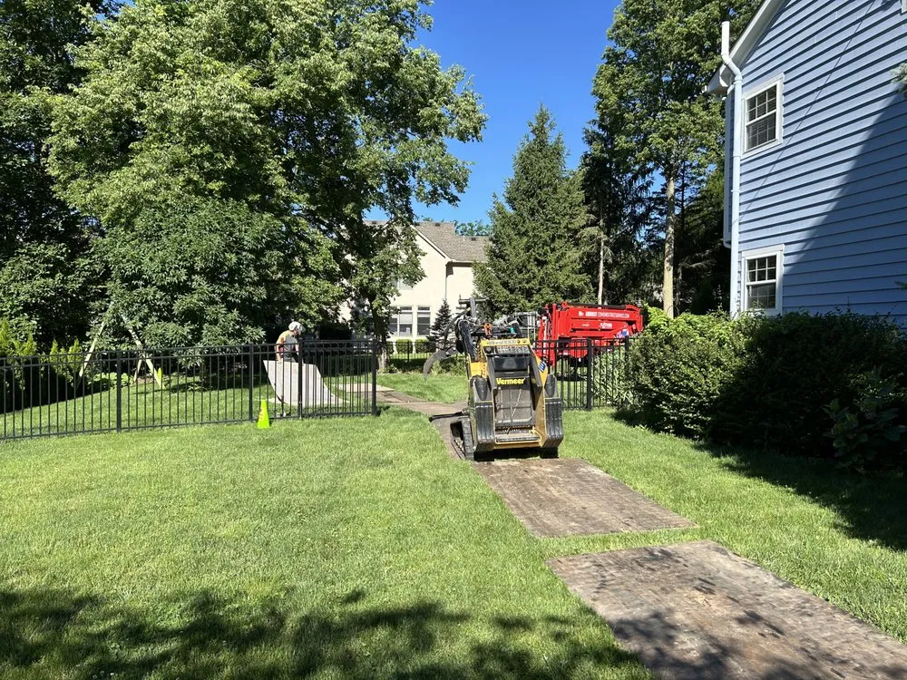 Top-rated garden landscaping experts serving Delaware, OH - Edmonds Tree & Landscape Service