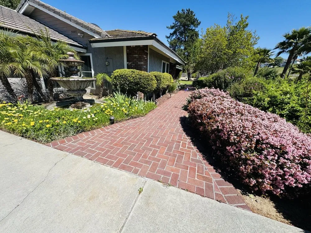 Expert landscape design experts serving Hemet, CA - Edmundo’s Landscaping