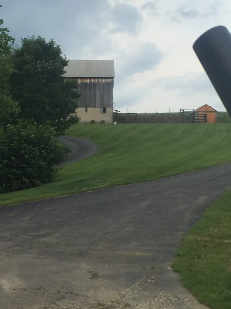 Custom garden landscaping experts serving Ligonier, PA - Ed's Lawn Care And Snow Removal