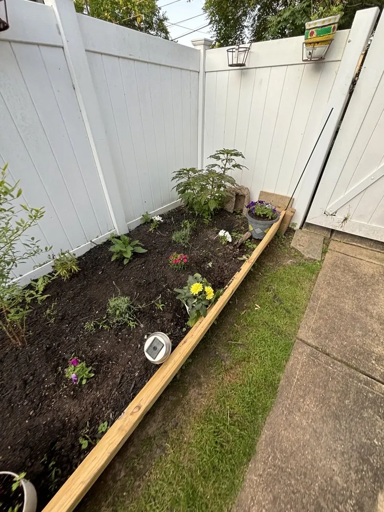 Professional residential landscaping for homes in Stafford, VA by E&D’s Lawn Service