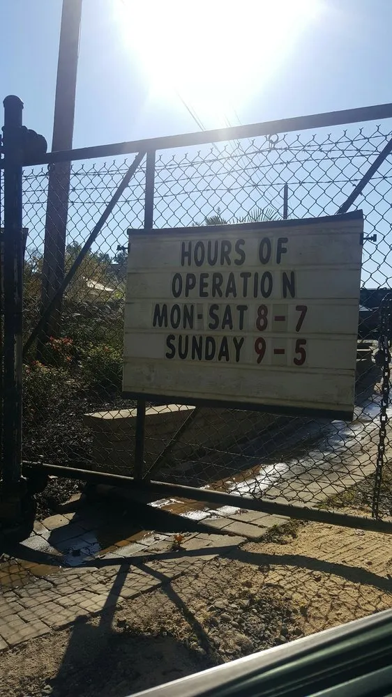 Affordable yard cleanup service experts serving Brandywine, MD - Ed's Plant World