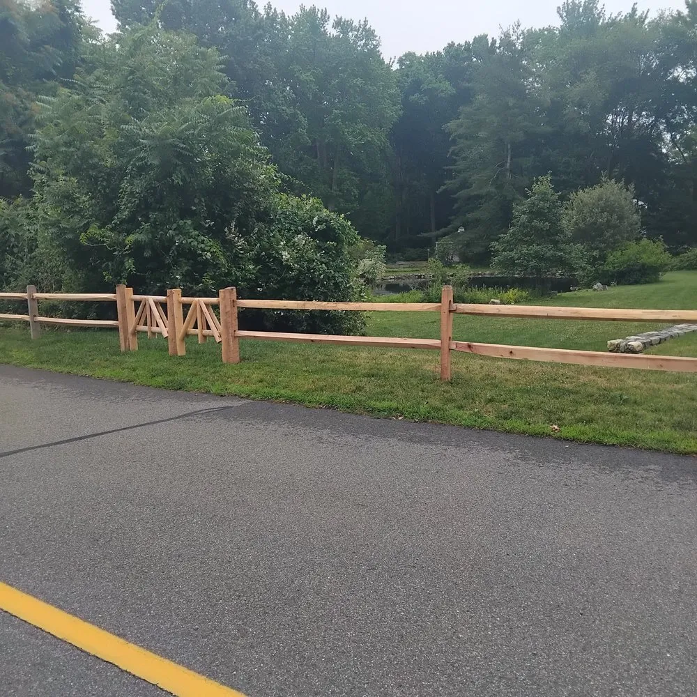 Reliable lawn mowing service in Danbury, CT - Eds Tree & landscaping