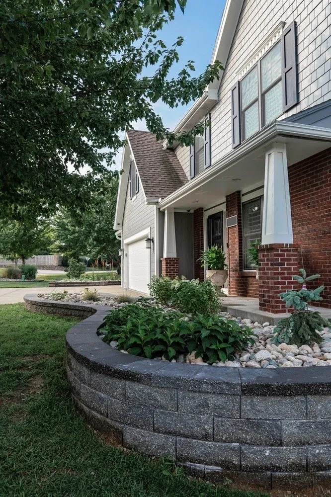 Trusted garden landscaping experts serving North Kansas City, MO - EDU Lawn Service