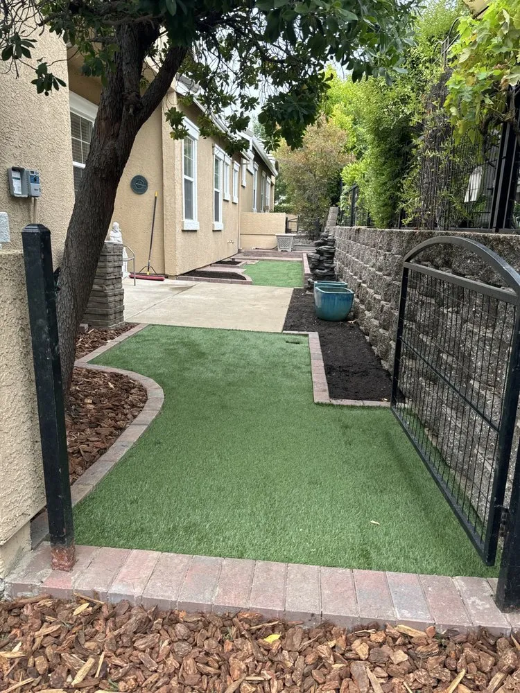 Top-rated garden landscaping experts serving Cameron Park, CA - Eduardo Landscape