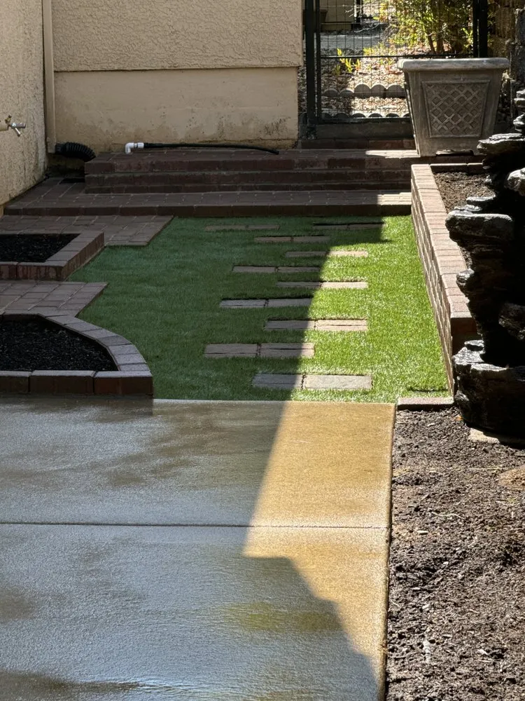 Reliable yard cleanup service experts serving Cameron Park, CA - Eduardo Landscape