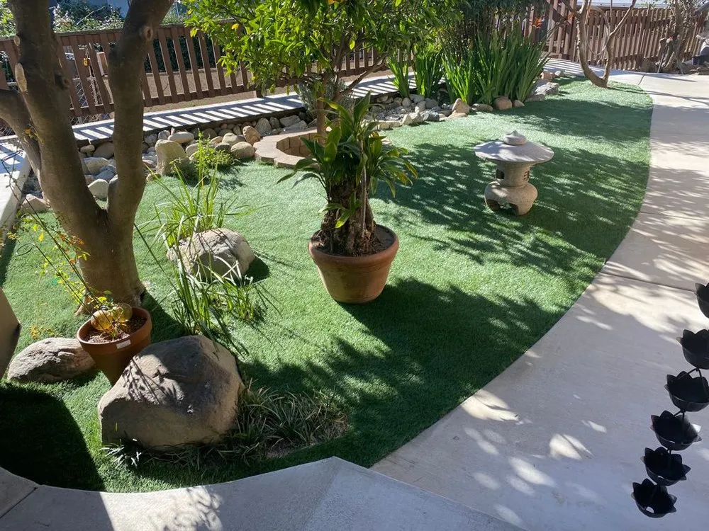 Custom outdoor landscaping experts serving Irwindale, CA - Eduardo Rivera