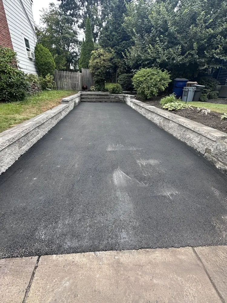 Affordable garden landscaping in Lynn, MA - Eduardo's Construction & Paving