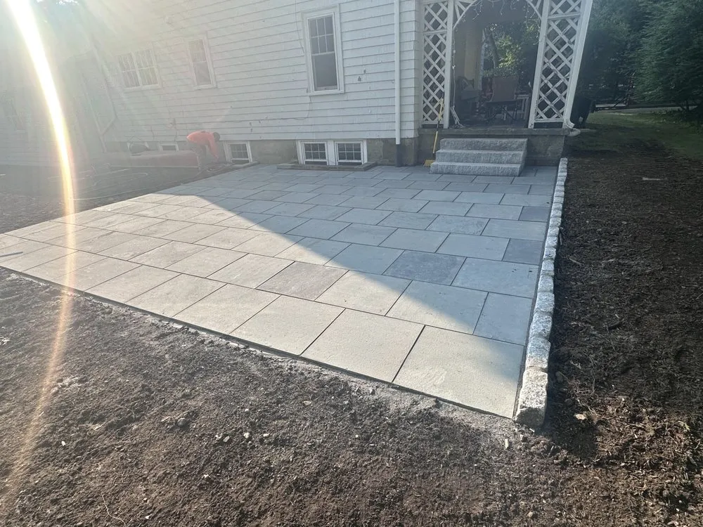 Reliable yard cleanup service experts serving Lynn, MA - Eduardo's Construction & Paving