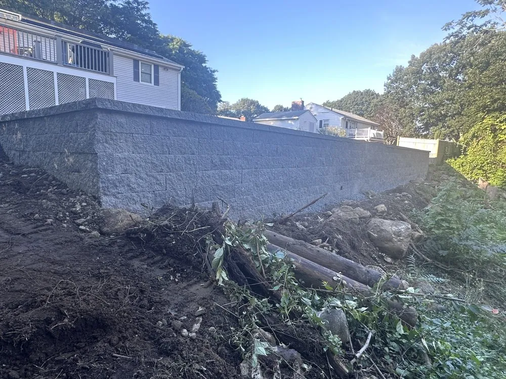 Local yard maintenance experts serving Lynn, MA - Eduardo's Construction & Paving