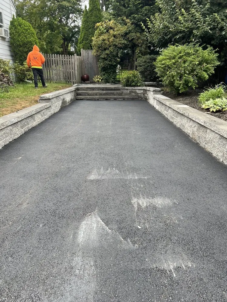 Expert yard cleanup service in Lynn, MA - Eduardo's Construction & Paving
