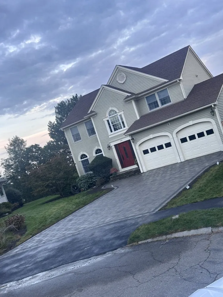 Top-rated yard maintenance experts serving Lynn, MA - Eduardo's Construction & Paving