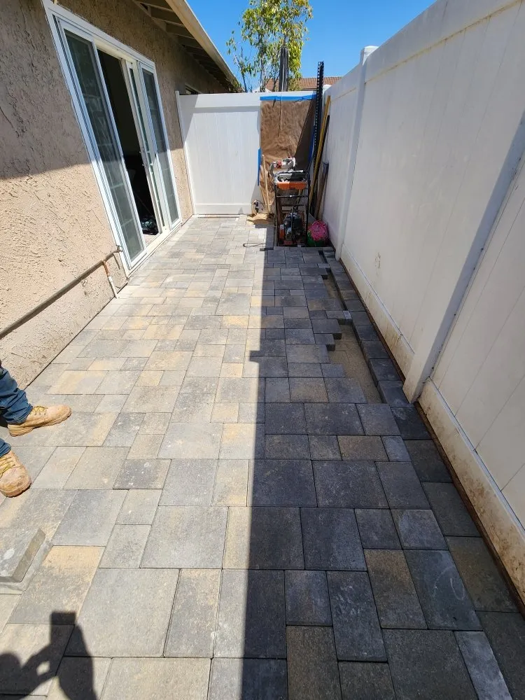 Reliable residential landscaping experts serving Garden Grove, CA - Eduardo's Hardscape