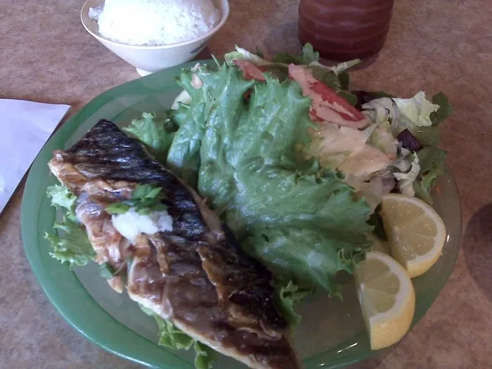 Top-rated lawn care service in Desert Hot Springs, CA - Eduardo's Hauling & Landscaping Services