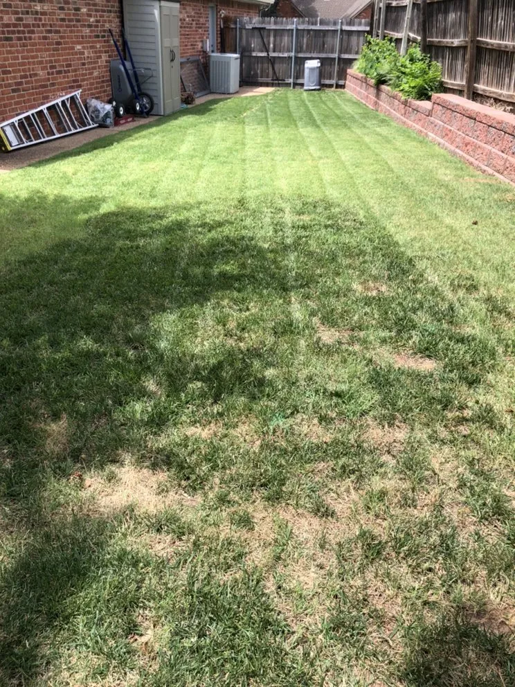 Expert lawn mowing service in Oklahoma City, OK by Eduardo’s landscaping & painting