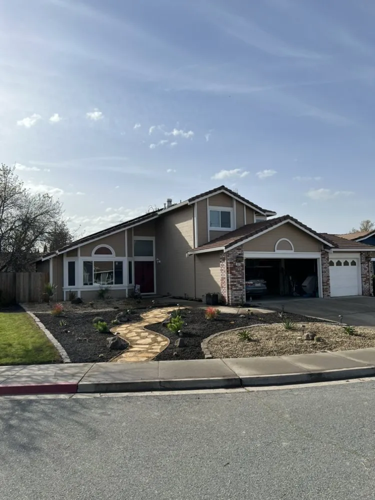 Top-rated landscaping services in Antioch, CA by Eduardo’s Landscaping