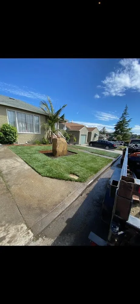 Affordable lawn mowing service with custom design across Antioch, CA - Eduardo’s Landscaping