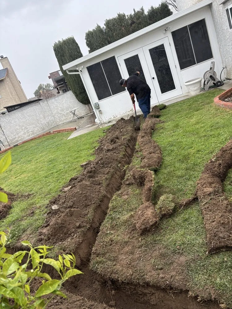 Affordable garden landscaping with custom design across Santa Susana, CA - Eduardo’s Landscaping Gardener