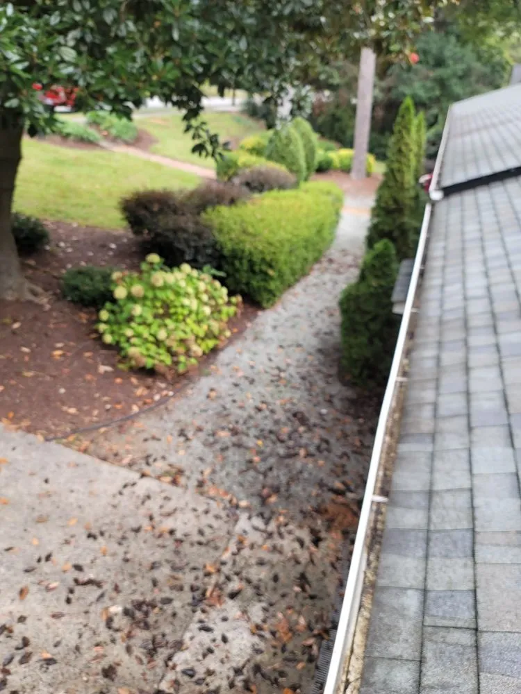 Custom garden landscaping experts serving Burlington, NC - Eduardo's Lawn Care