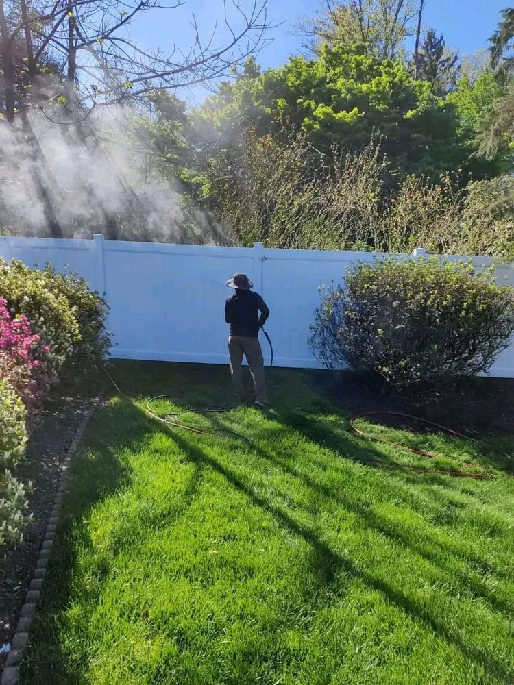 Top-rated yard cleanup service experts serving Aston Township, PA - Edvilla Property Maintenance