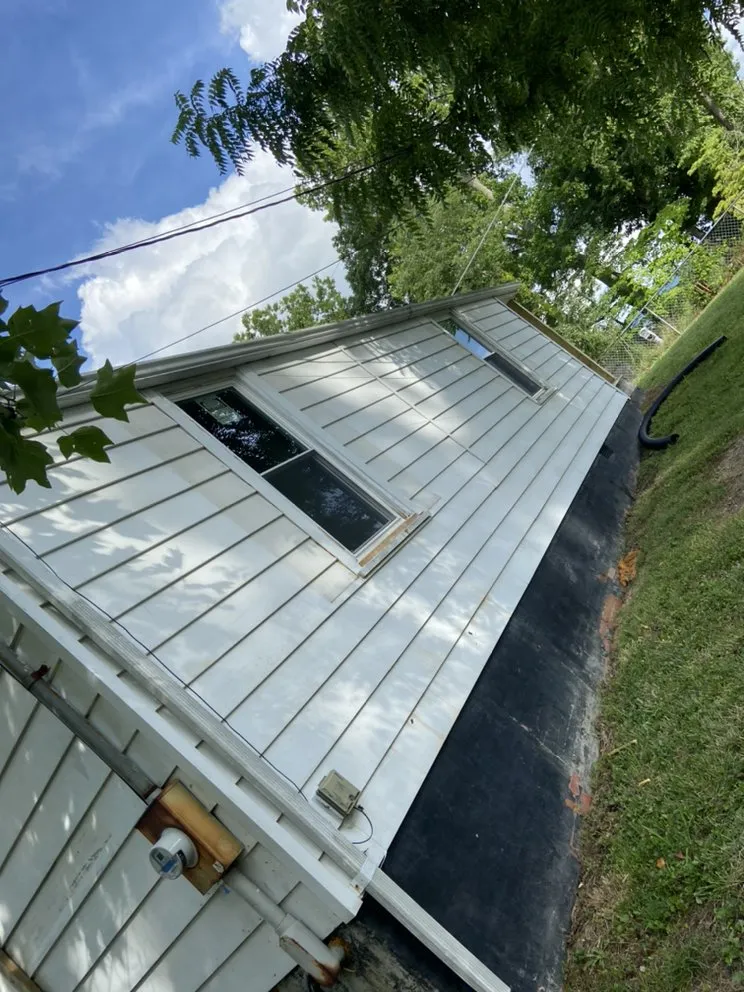 Custom residential landscaping with custom design in Kingsport, TN by Edward & Ellen