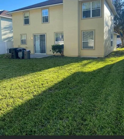 Professional landscaping services in Lithia, FL by Edwards Edge Lawn Care