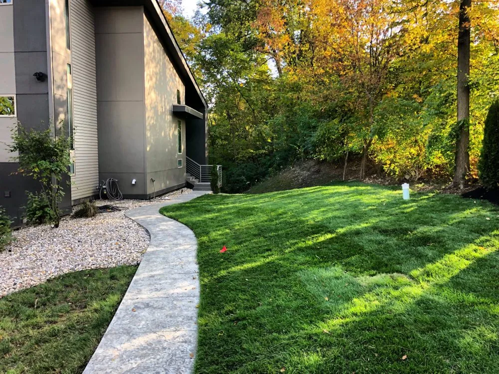 Top-rated yard cleanup service in Lebanon, IN by Edwards Landscaping & Lawn Care